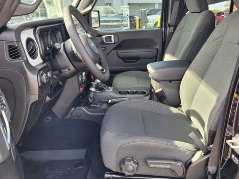 New 2026 Jeep Gladiator Willys image 14