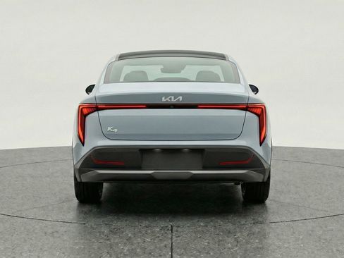 Used 2025 Kia K4 LXS image 7