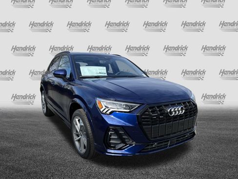 New 2025 Audi Q3 2.0T Premium image 2