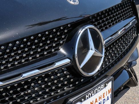 Used 2021 Mercedes-Benz GLC 300 image 6