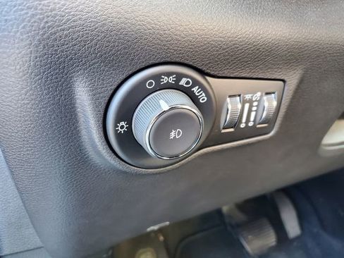 Certified 2024 Jeep Compass Latitude image 7