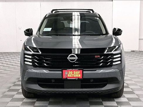 New 2025 Nissan Kicks SR w/ SR Premium Package FWD image 16