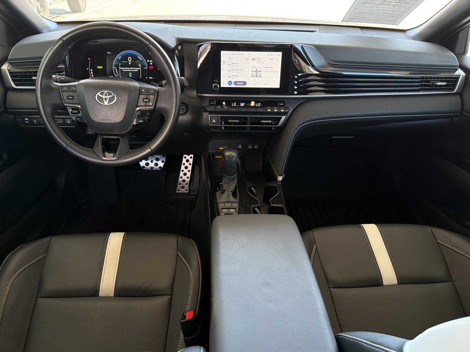 Used 2026 Toyota Camry SE FWD image 12