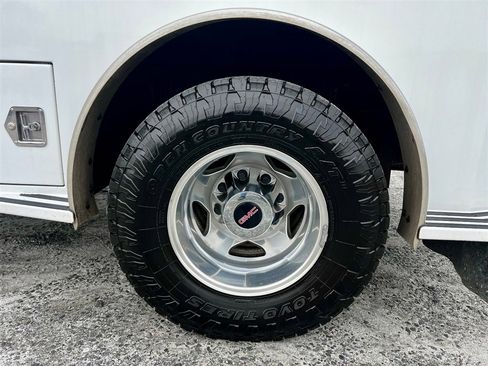 Used 2015 GMC Sierra 3500 Denali w/ Duramax Plus Package image 14