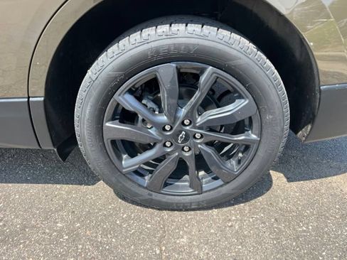 Used 2024 Chevrolet Equinox RS AWD/4WD image 9