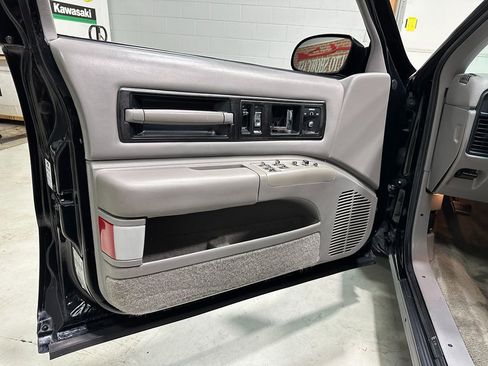 Used 1996 Chevrolet Caprice SS image 24