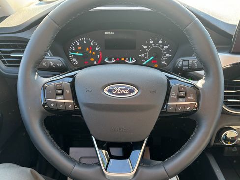 Used 2022 Ford Escape SE w/ Convenience Package image 12