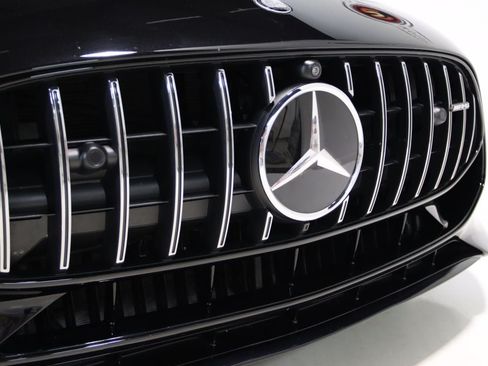 Used 2025 Mercedes-Benz AMG GT 63 image 35