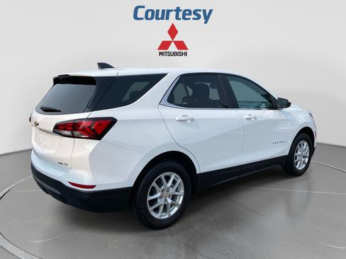 Used 2023 Chevrolet Equinox LT w/ Driver Convenience Package AWD/4WD image 8
