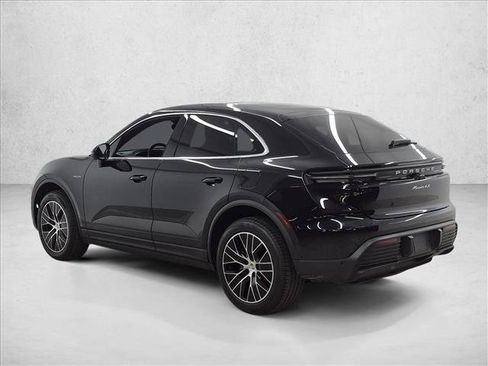 Used 2025 Porsche Macan 4S Electric AWD/4WD image 8