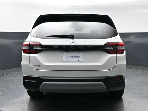 Used 2025 Honda Pilot EX-L image 6