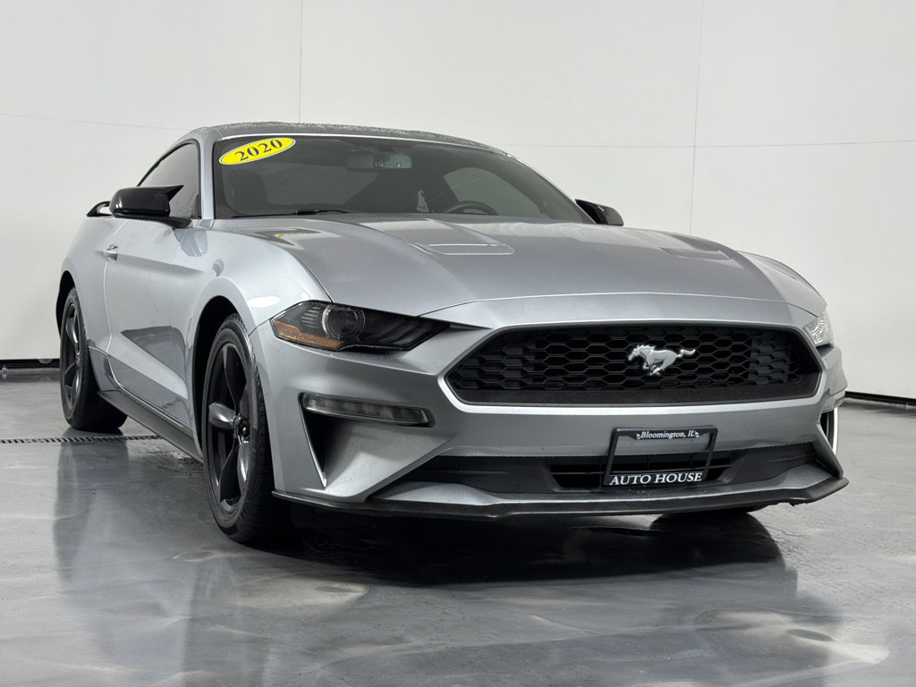 Used 2020 Ford Mustang Coupe RWD image 3