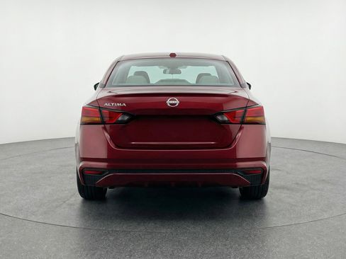 Used 2025 Nissan Altima 2.5 SV FWD image 7