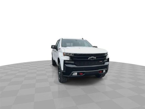 Certified 2021 Chevrolet Silverado 1500 LT Trail Boss AWD/4WD image 3