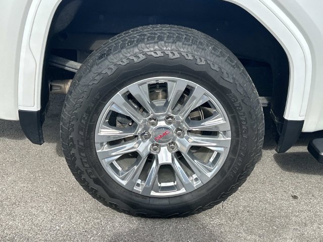 Used 2024 GMC Sierra 1500 Denali AWD/4WD image 11