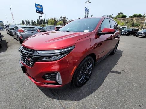 Used 2024 Chevrolet Equinox RS w/ LPO, Cargo Package FWD image 4