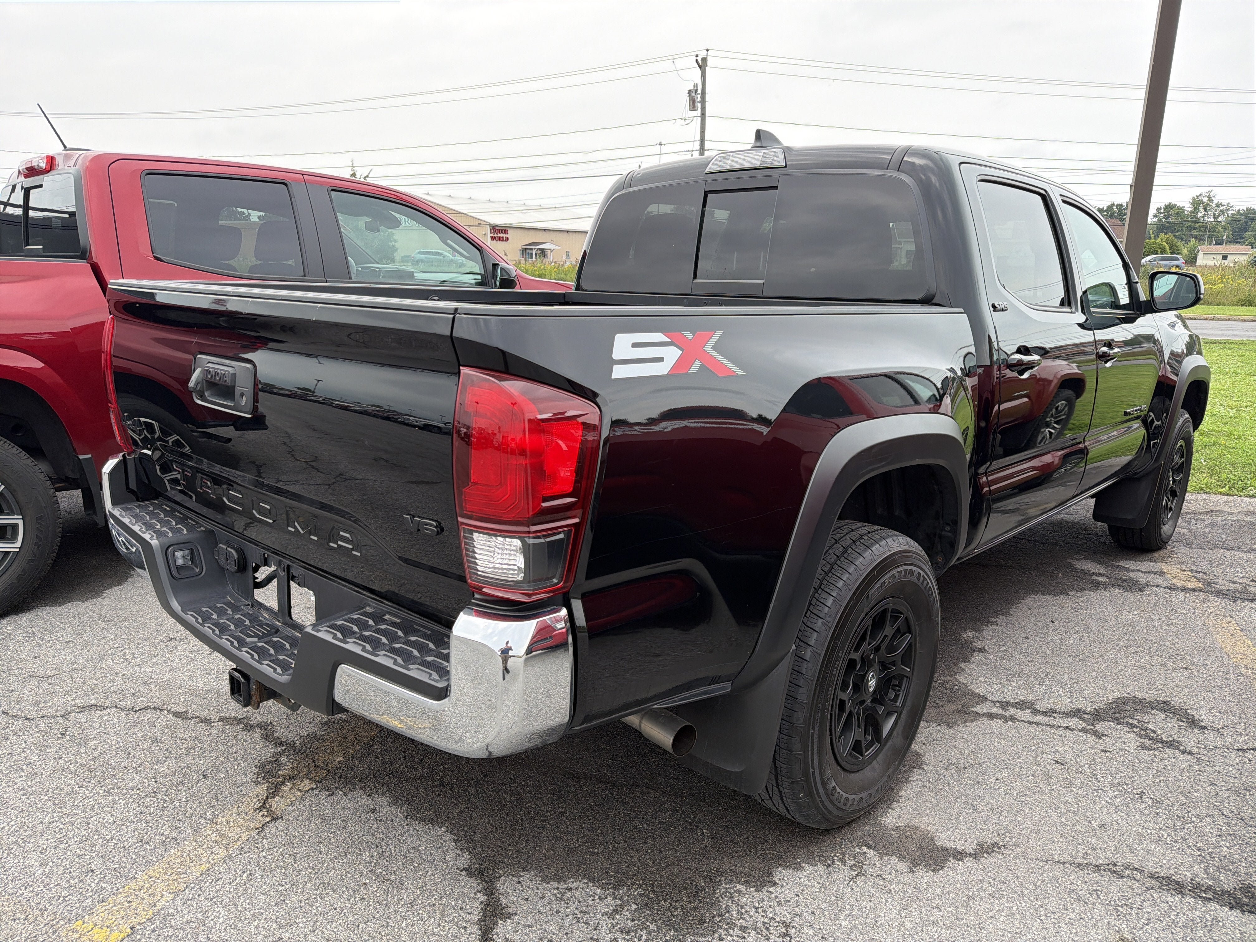 Used 2023 Toyota Tacoma SR5 w/ SX Package AWD/4WD image 7