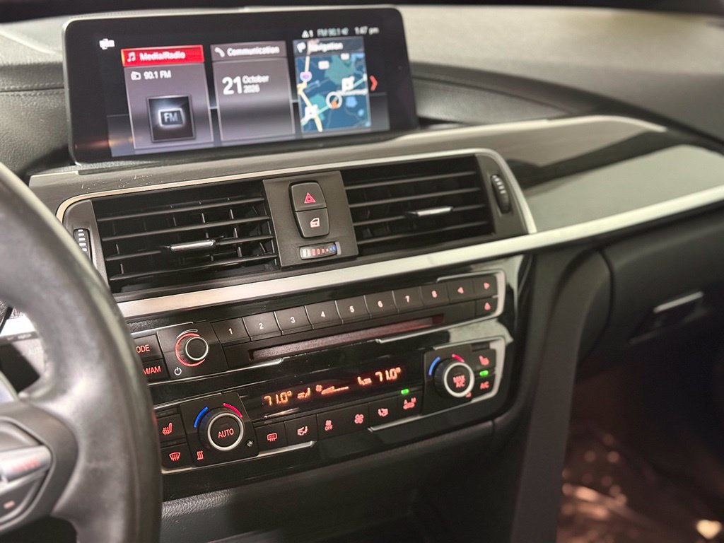 Used 2018 BMW 330i Gran Turismo xDrive AWD/4WD image 14