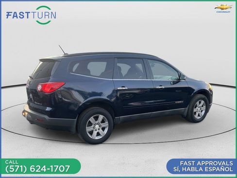 Used 2009 Chevrolet Traverse LT FWD image 4