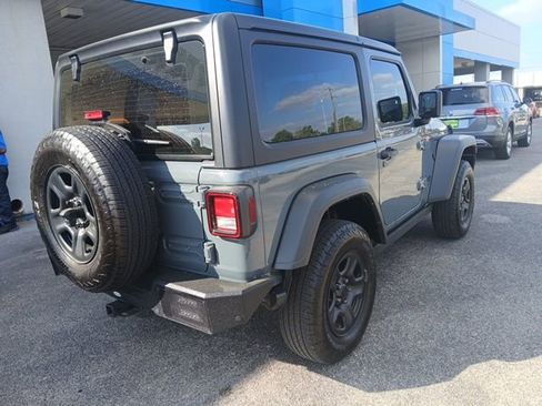 Used 2025 Jeep Wrangler Sport image 3