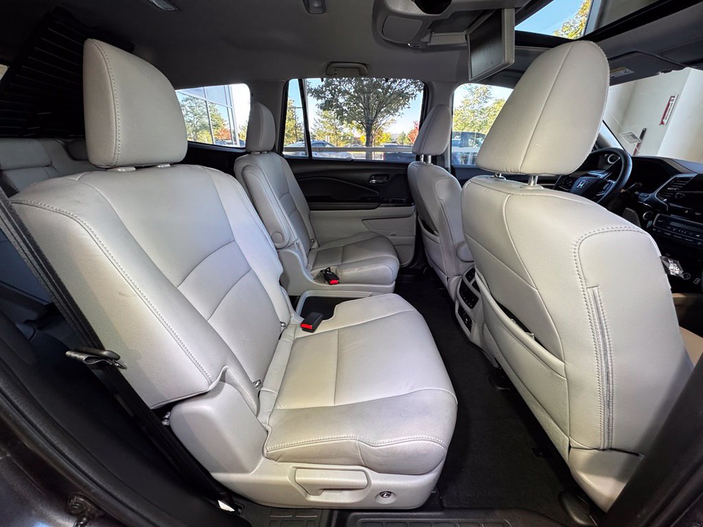 Used 2022 Honda Pilot Touring image 48