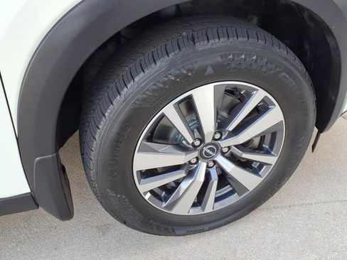 Used 2023 Nissan Pathfinder SL FWD image 20