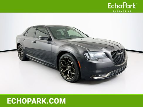 Used 2018 Chrysler 300 S w/ 300S Premium Group RWD image 1