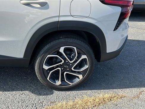 New 2026 Chevrolet Trax RS w/ Driver Confidence Package image 9