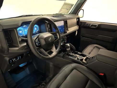 Used 2025 Ford Bronco Badlands AWD/4WD image 39