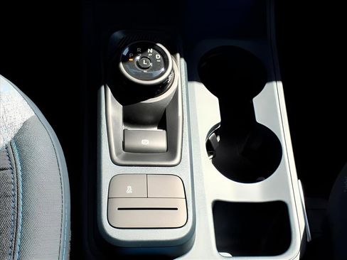 New 2025 Ford Maverick XLT image 11