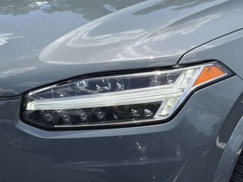 Certified 2023 Volvo XC90 B5 Core AWD/4WD image 6