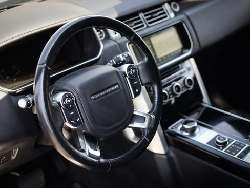 Used 2017 Land Rover Range Rover HSE AWD/4WD image 37