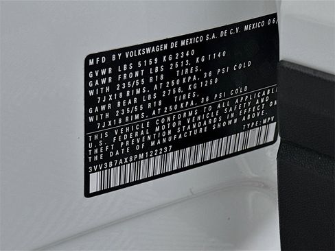 Used 2023 Volkswagen Tiguan SE image 30