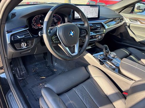 Used 2021 BMW 530i xDrive w/ Convenience Package AWD/4WD image 15