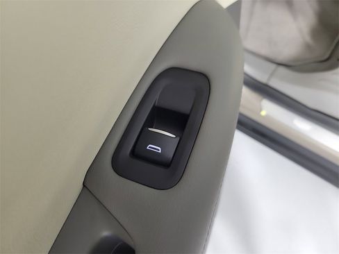 Certified 2023 Cadillac XT6 Premium Luxury w/ Technology Package image 15