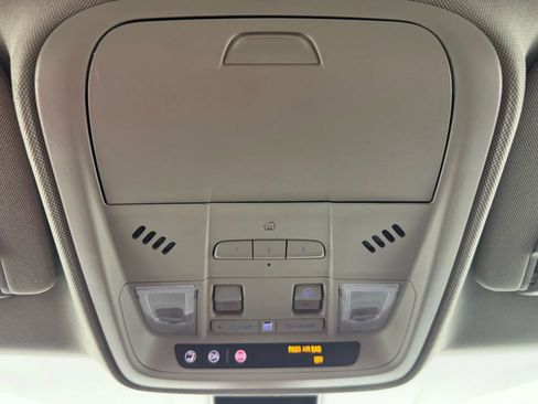 Used 2019 Cadillac XT4 Luxury w/ Cold Weather Package image 23