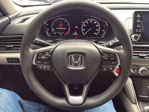 Used 2022 Honda Accord LX image 10