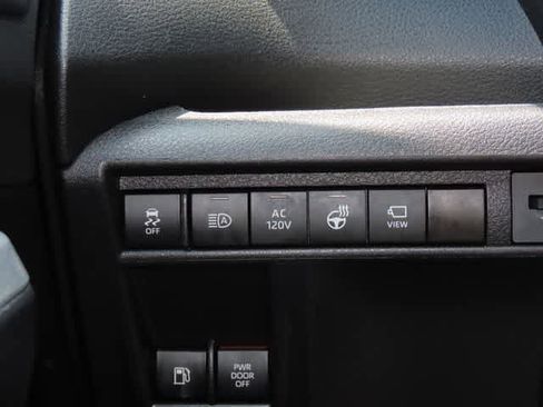 Used 2025 Toyota Sienna Platinum AWD/4WD image 29