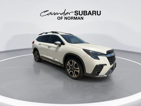 Used 2023 Subaru Ascent Touring AWD/4WD image 3