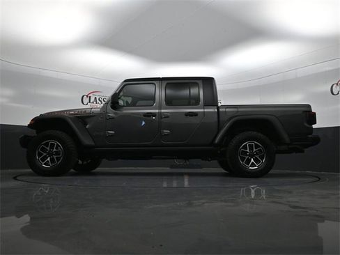 Used 2025 Jeep Gladiator Rubicon w/ Convenience Group image 23