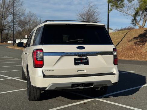 Used 2019 Ford Expedition Limited w/ Equipment Group 301A image 9