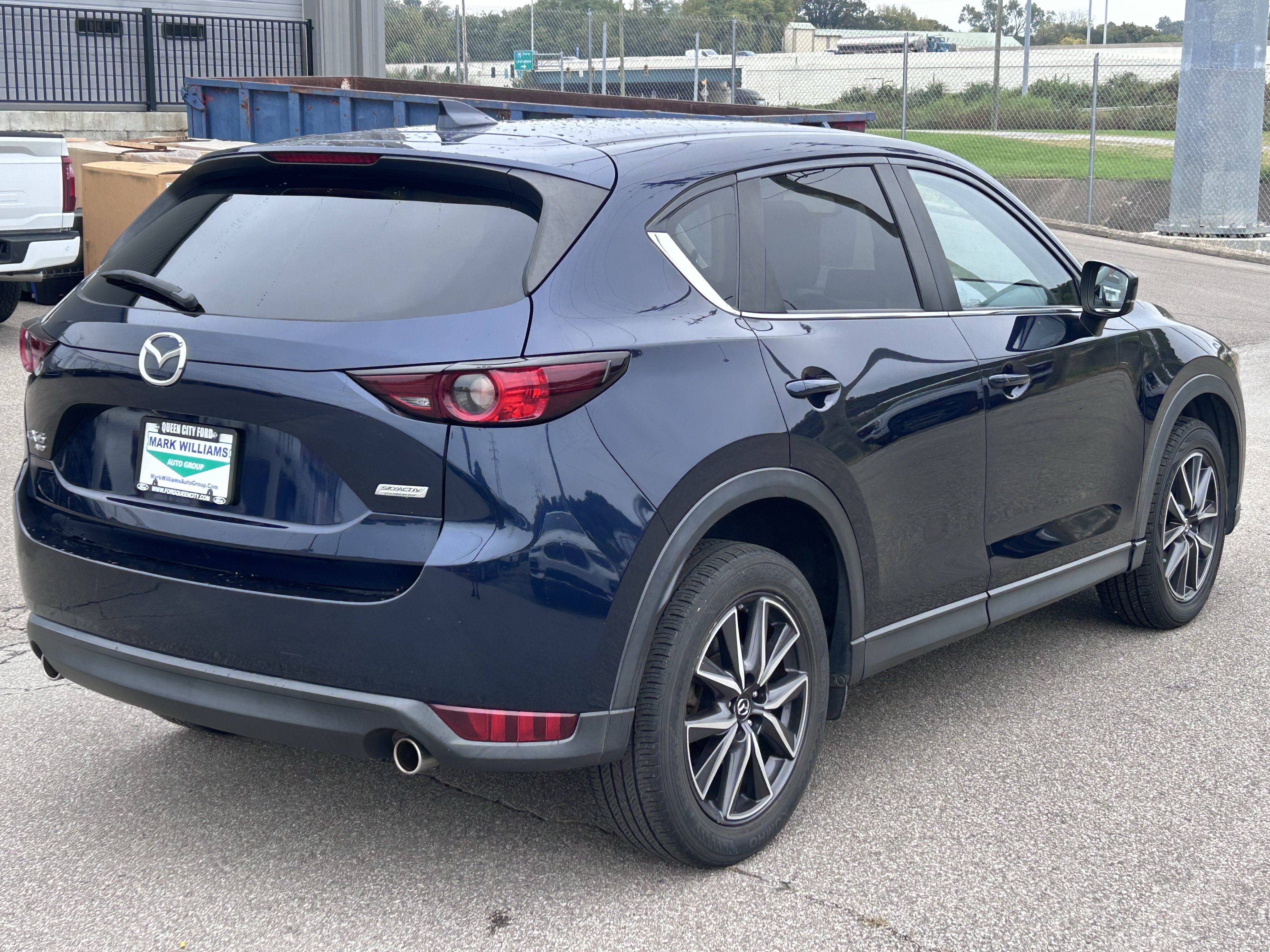 Used 2018 MAZDA CX-5 Touring w/ Preferred Equipment Package AWD/4WD image 6