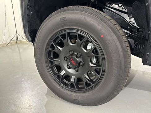 New 2025 Toyota Tacoma SR5 image 11