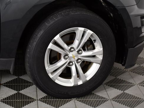 Used 2017 Chevrolet Equinox LS FWD image 50