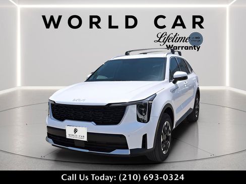 Used 2025 Kia Sorento S AWD/4WD image 3