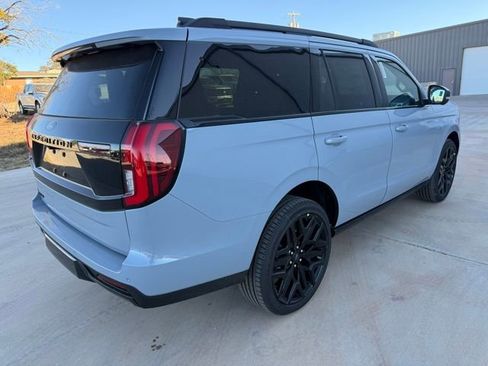 New 2026 Ford Expedition Platinum w/ Stealth Performance Package image 8