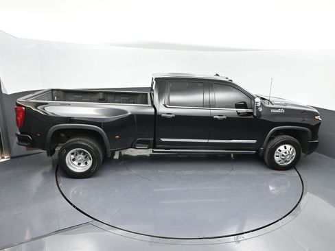 Used 2024 Chevrolet Silverado 3500 High Country w/ High Country Premium Package image 50