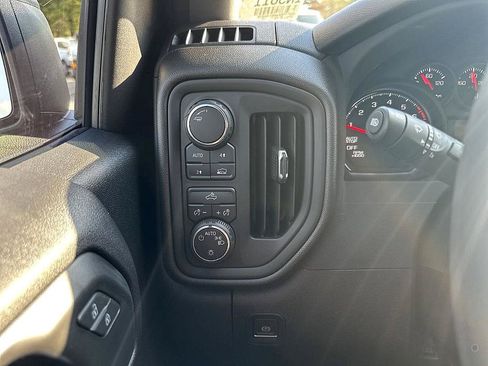 New 2024 Chevrolet Silverado 1500 Custom AWD/4WD image 17