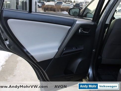 Used 2015 Toyota RAV4 XLE image 21