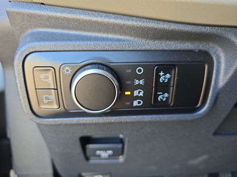 Used 2023 Ford Bronco Badlands w/ Sasquatch Package AWD/4WD image 21